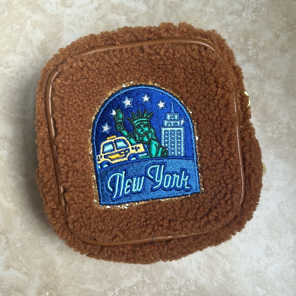 Stoney Clover Lane Pouch Sherpa Brown NYC/London Patch EUC